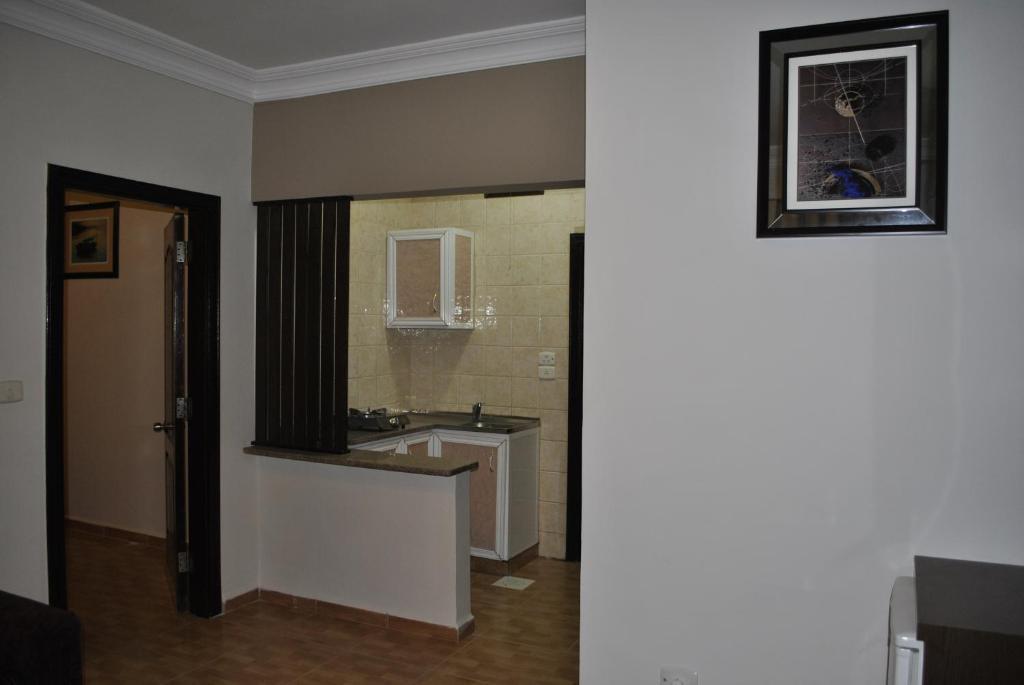 Alballouti Hotel Suites Amman Zimmer foto