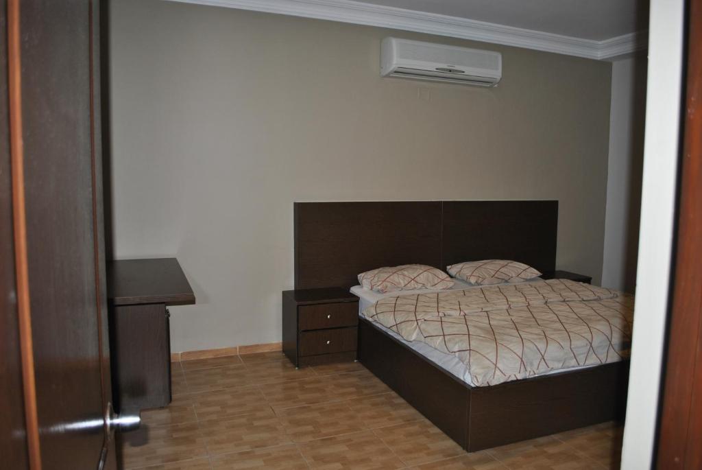 Alballouti Hotel Suites Amman Zimmer foto