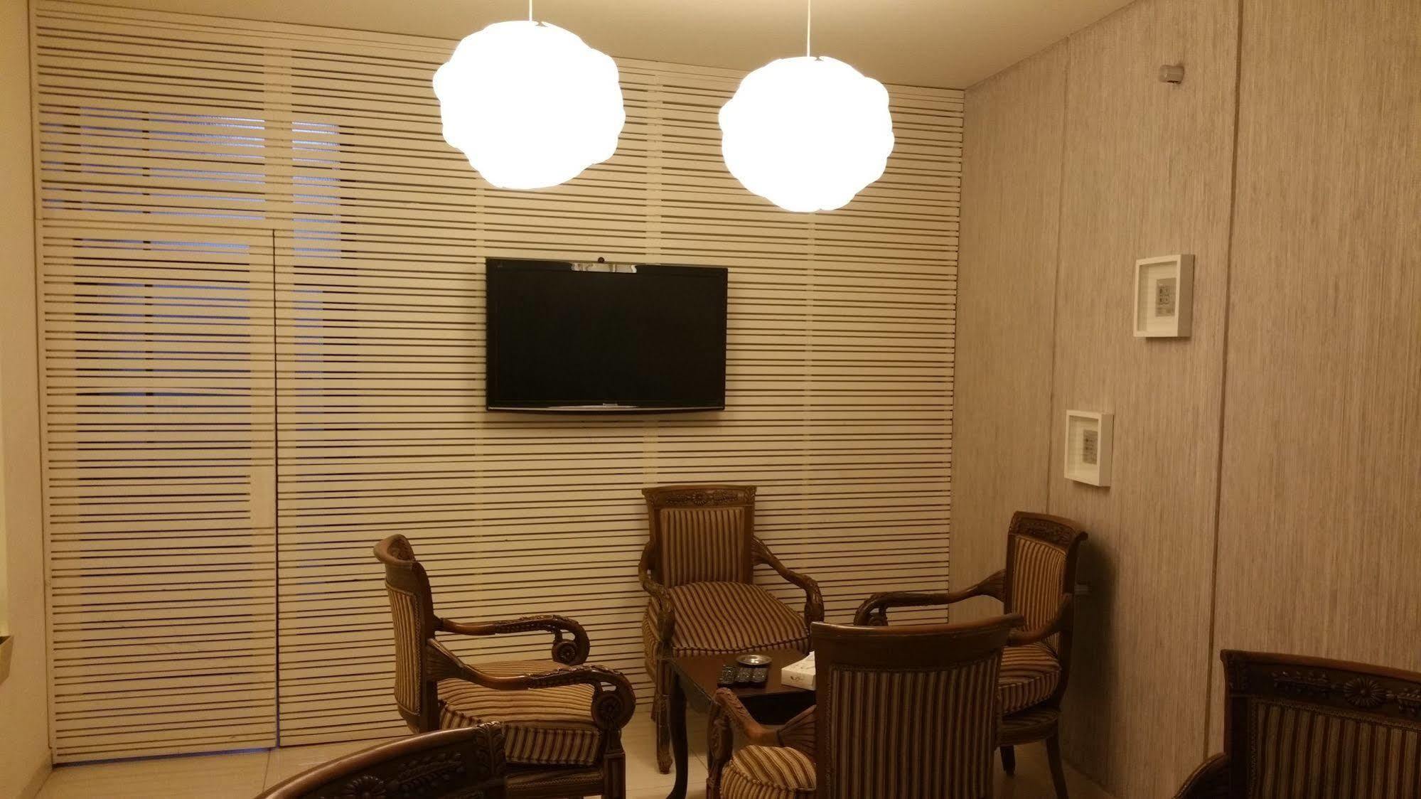 Alballouti Hotel Suites Amman Exterior foto